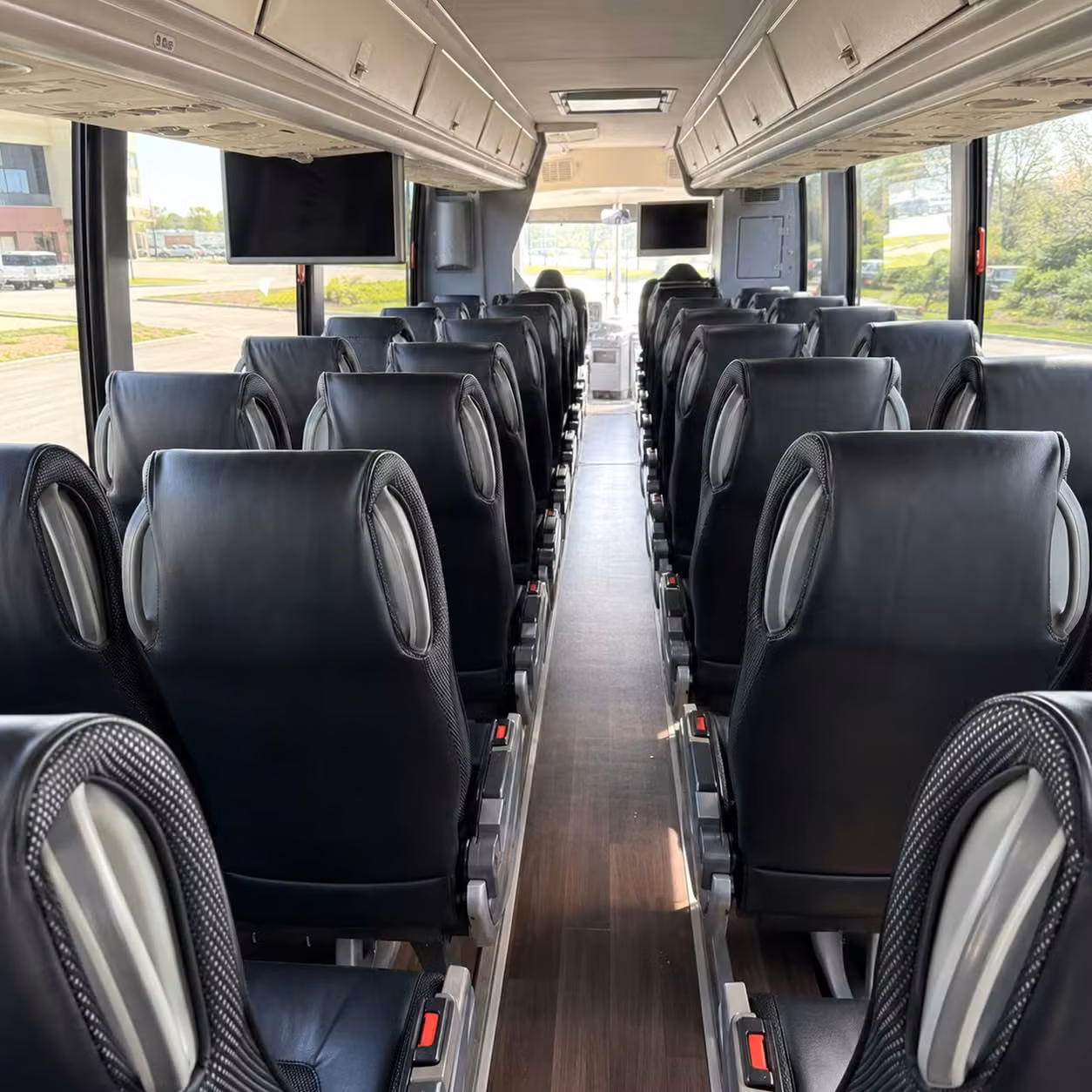 bloomington groups heading to chicago love long distance charter bus travel