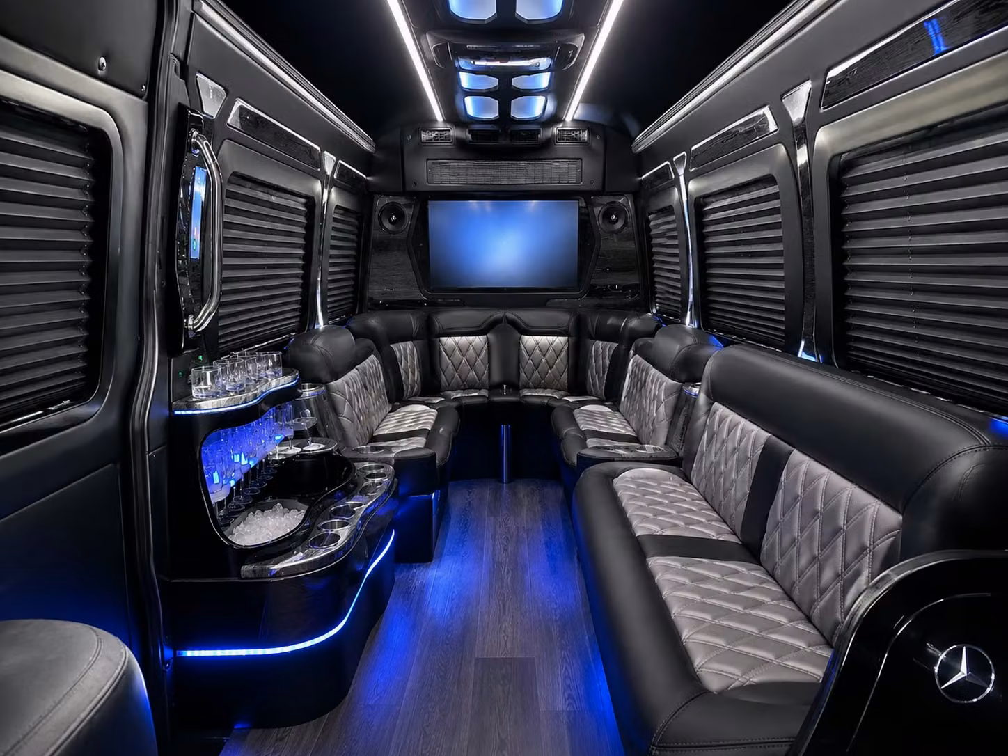 bloomingtoncharterbus com connects convention groups to msp without the chaos