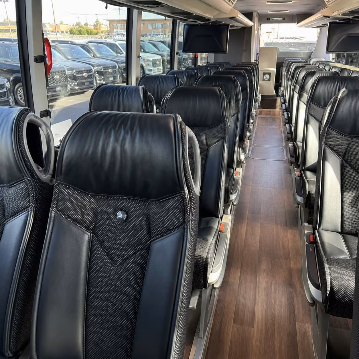 charter buses for corporate events and conventions at the mall of america and beyond