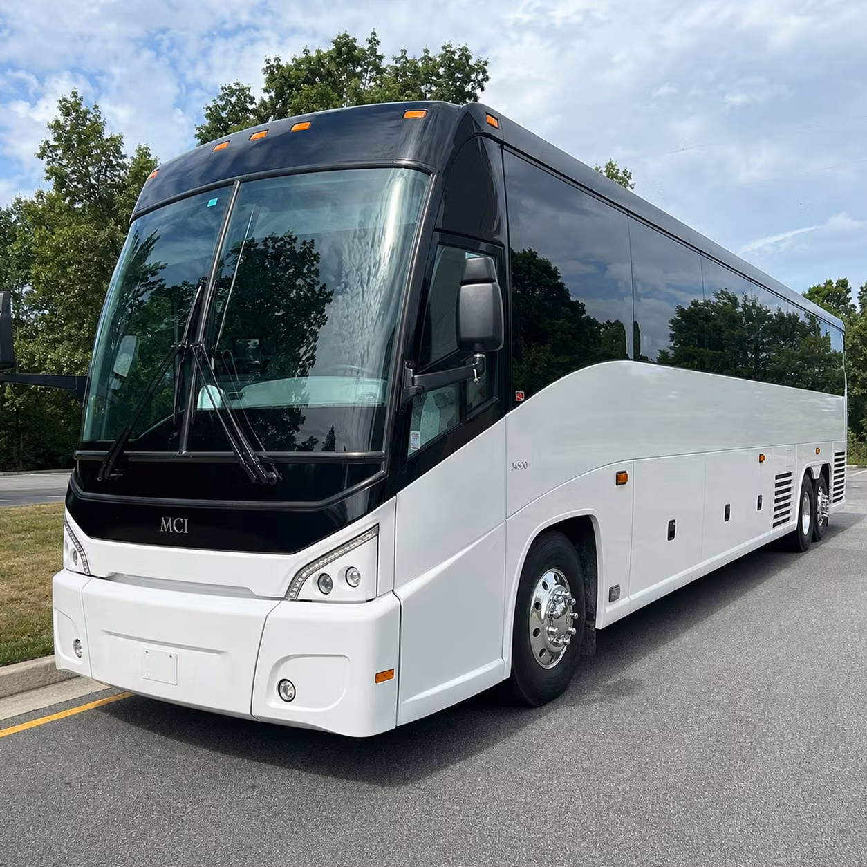 long distance wedding and group event transportation from bloomington minnesota