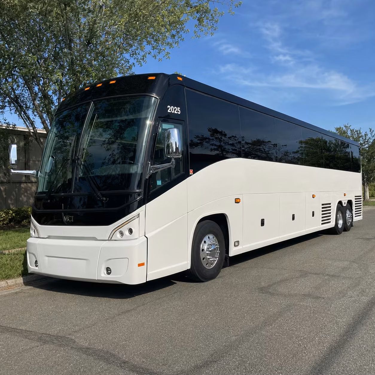 multi day bus rentals from bloomington make regional travel simple